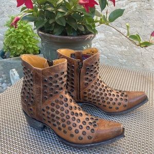 Old Gringo Boots Brown Short Boots with Brass Rivets Size 7 Brand New in Box